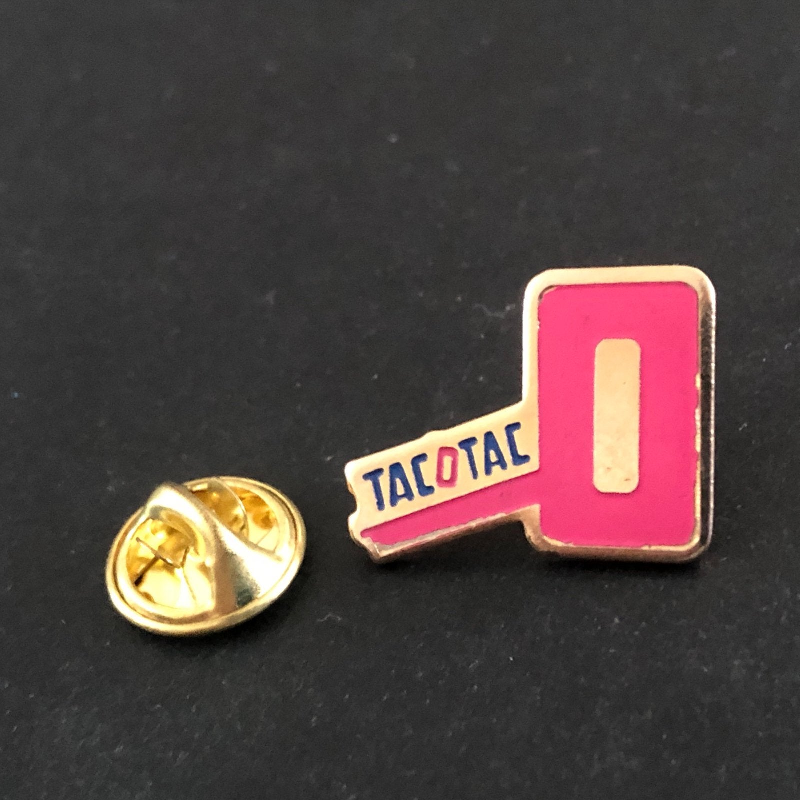 Vintage Tacotal Speldje/Pin, Verzamelen, Speldjes, Pins en Buttons, Ophalen of Verzenden, Gebruikt, Merk, Speldje of Pin