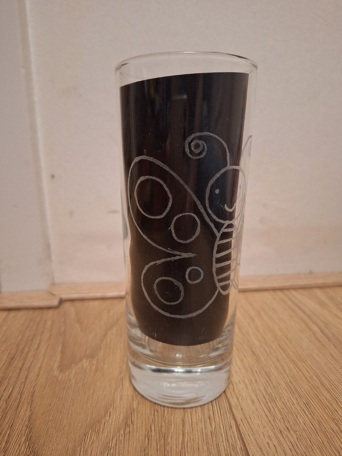 Gegraveerde longdrinkglas vlinder, Ophalen, Zo goed als nieuw, Frisdrankglas