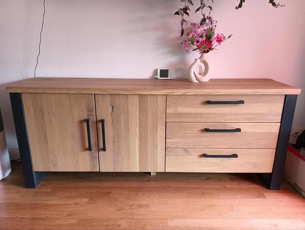 Pronto Wonen Dressoir Verato 200 cm Eikenhout Industrieel, Met deur(en), Ophalen of Verzenden, Zo goed als nieuw, 200 cm of meer