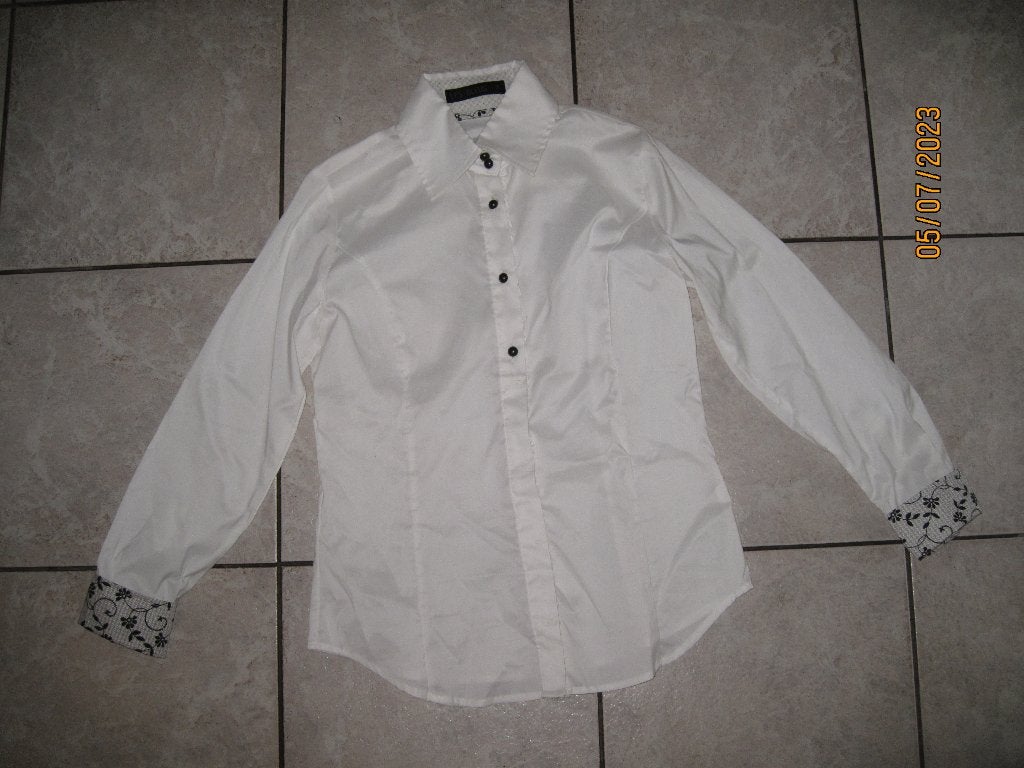 Les Bleus offwhite blouse maat 38, Kleding | Dames, Maat 38/40 (M), Wit, Ophalen of Verzenden, Gedragen
