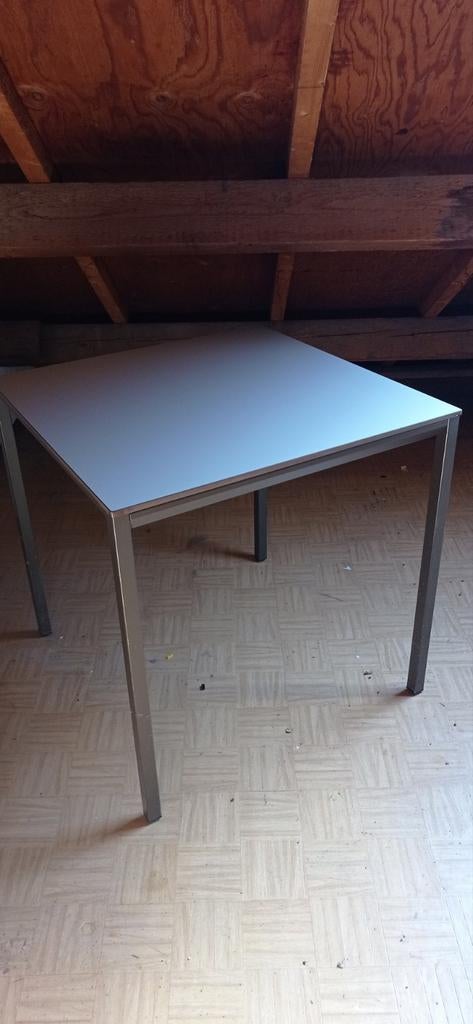 Moderne vierkante tafel met metalen onderstel, Ophalen, Gebruikt, 50 tot 100 cm, Modern, Industrieel
