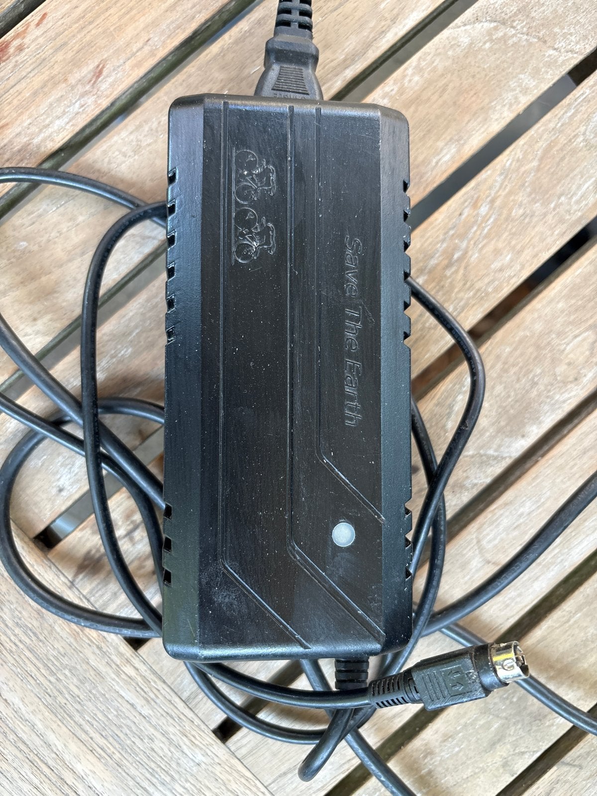 Bionx Batterijlader HP1202L3 voor 40.7V Li-ion accu, Ophalen of Verzenden, Gebruikt