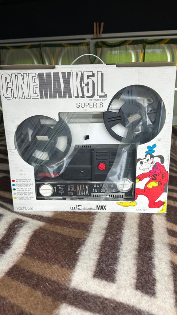 NIEUW IN FOLIE  Vintage CineMax K5L Max  8 Projector (Disney, Verzamelen, Fotografica en Filmapparatuur, Disney.com, Ophalen of Verzenden