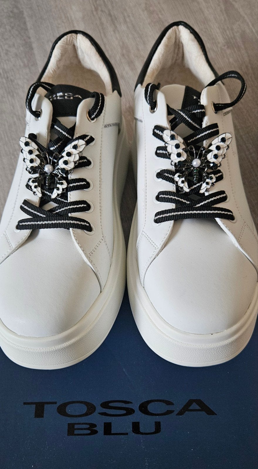 Nieuw sneakers wit maat 41 van Tosca Blu, Nieuw, Ophalen of Verzenden, Sneakers of Gympen, Wit