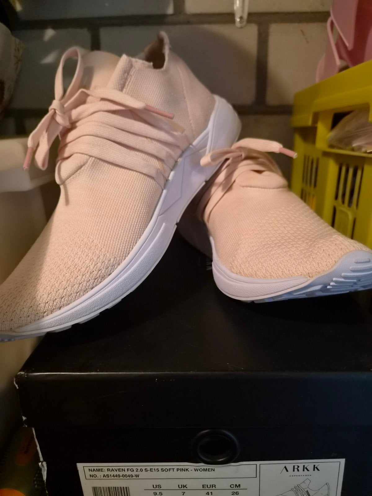 zalm kleur sneakers van Ark nieuw maat 41 super comfortabel, Ophalen of Verzenden, Nieuw, Overige kleuren