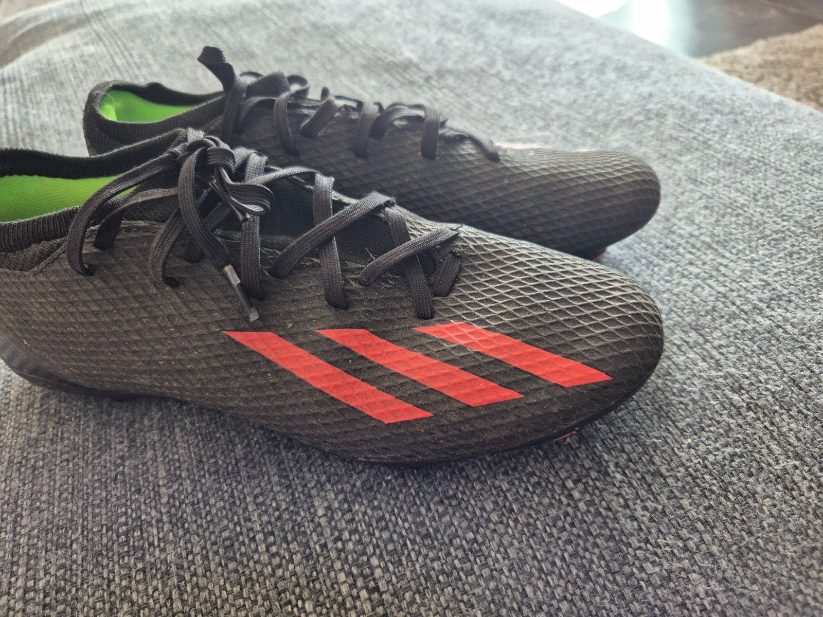 voetbalschoenen maat 42,5, Sport en Fitness, Maat XS of kleiner, Ophalen, Zo goed als nieuw, Schoenen