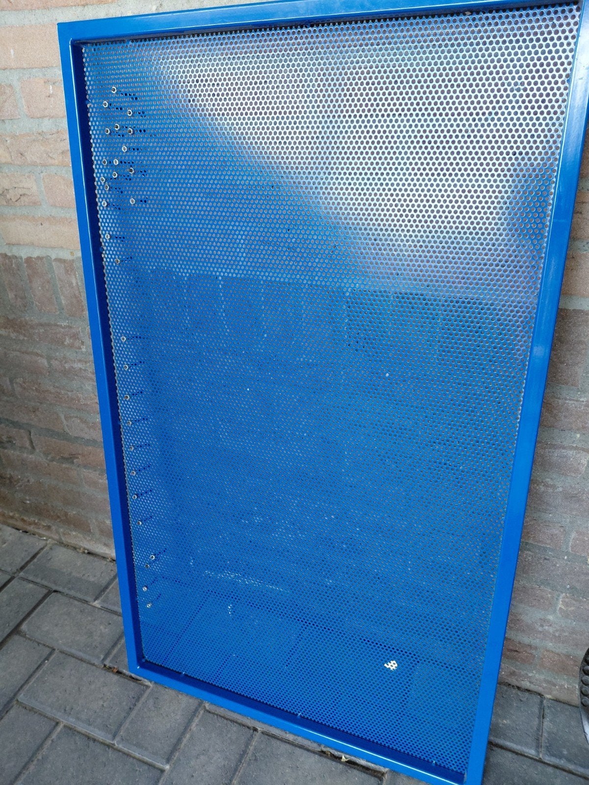 Blauw geperforeerd metalen gereedschap paneel wandbord 60x10, Ophalen, Gebruikt, Overige materialen, 20 tot 50 mm