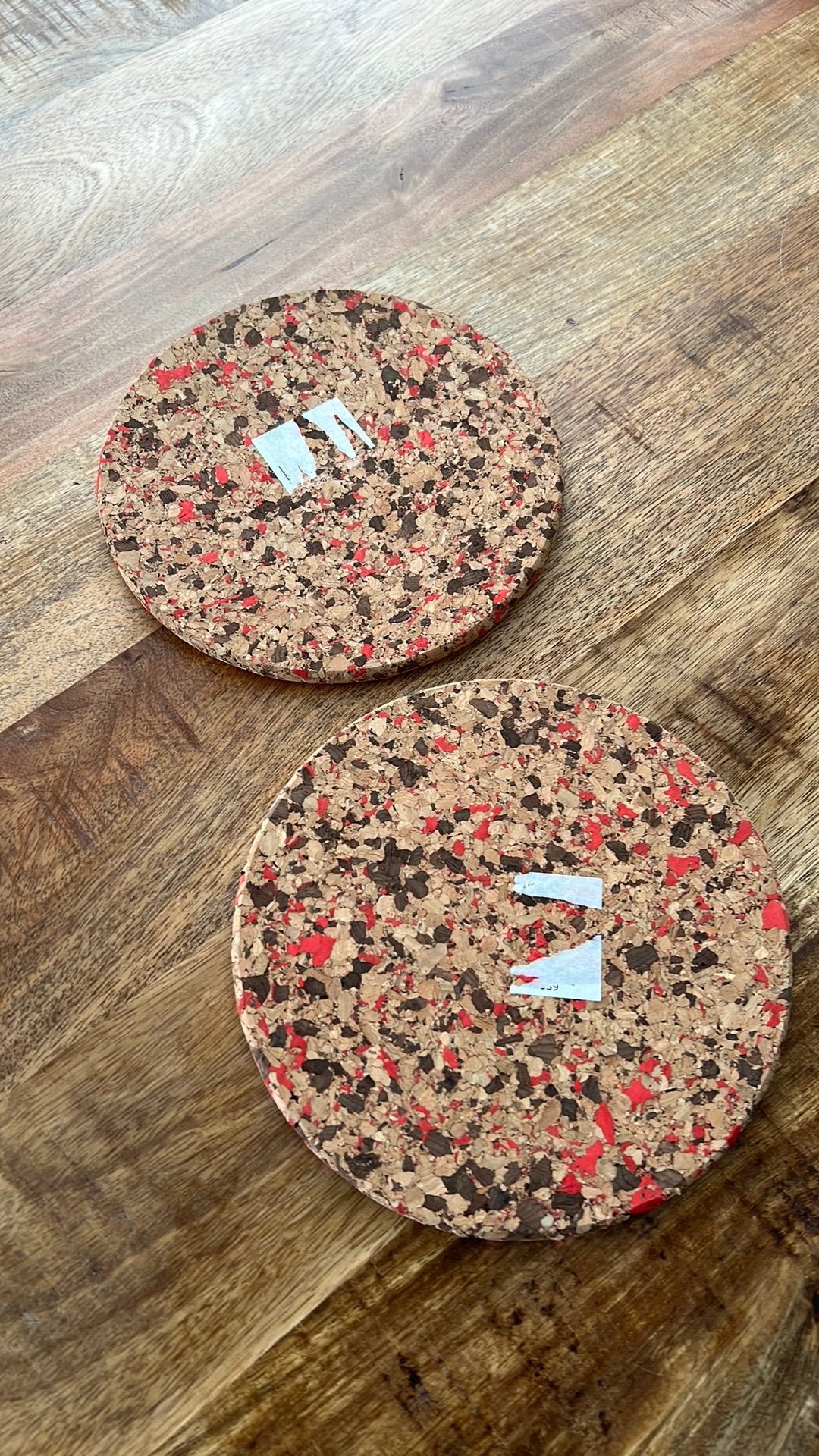 2 stuks onderzetters kurk Ikea (19 cm), Kurk, Ophalen of Verzenden, Pannenonderzetter, Meerkleurig
