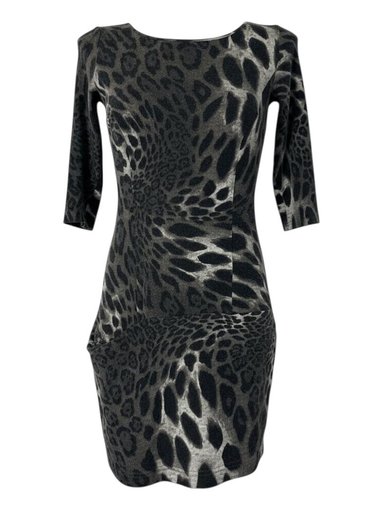 Moq jurk S, Kleding | Dames, Jurken, Verzenden, Zwart, Zo goed als nieuw, Onder de knie