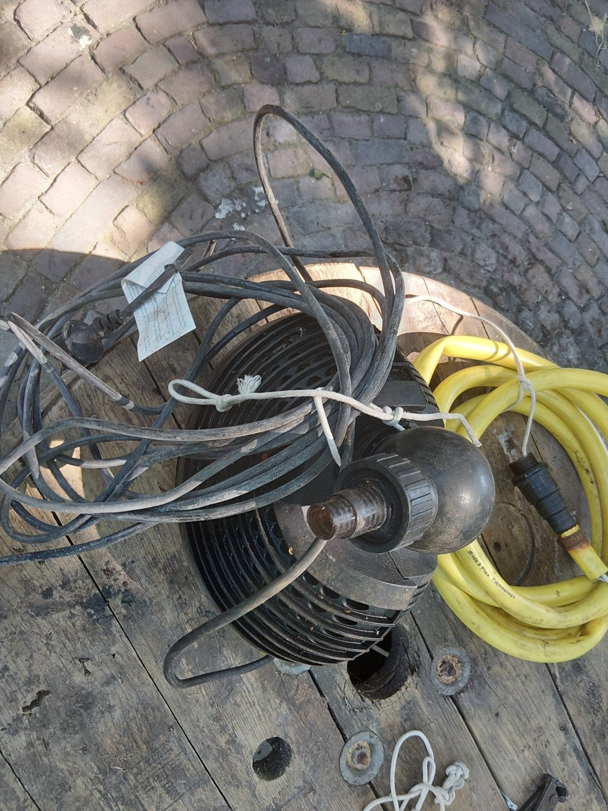Oase Aquamax ECO 5500 Dompelpomp met slang, Ophalen of Verzenden, Gebruikt, Elektrisch, Dompelpomp