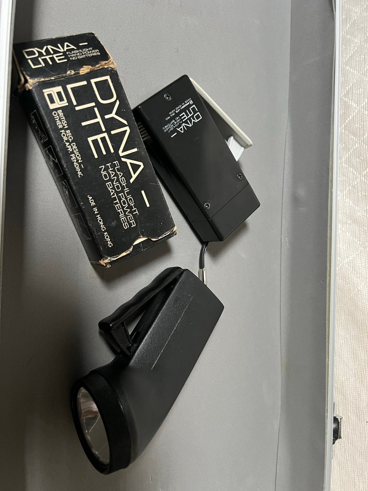 2 Vintage Knijpkatten - Handaangedreven Zaklampen, Ophalen of Verzenden, Gebruikt