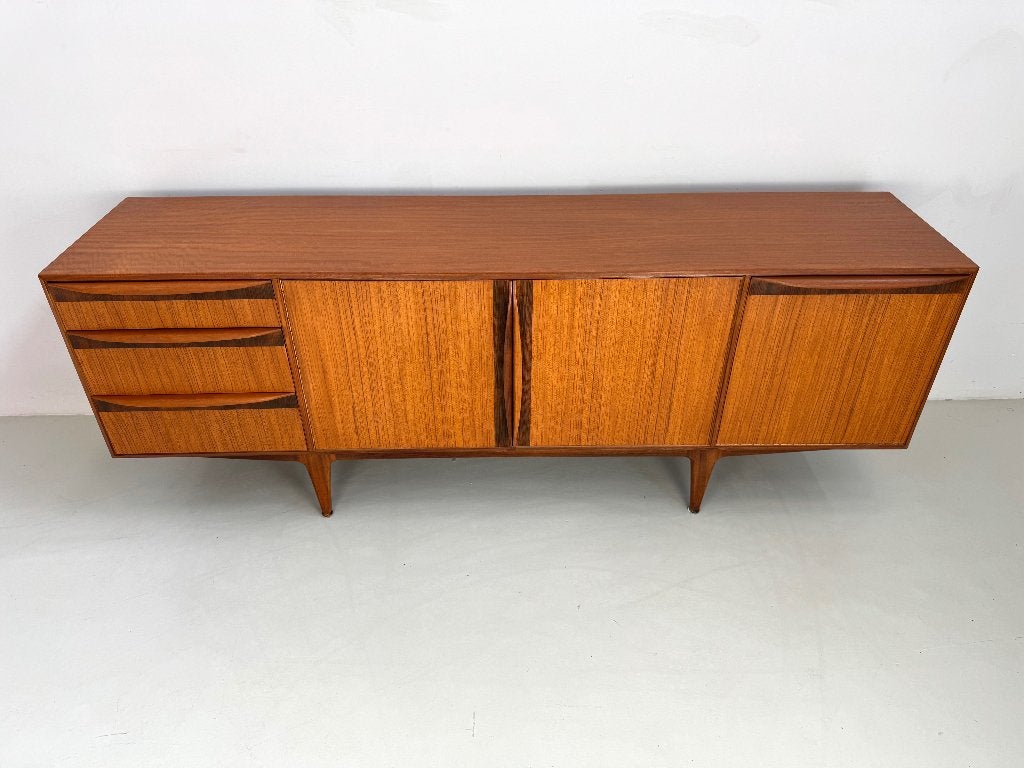 Vintage dressoir McIntosh., Huis en Inrichting, Ophalen of Verzenden, Zo goed als nieuw, 25 tot 50 cm