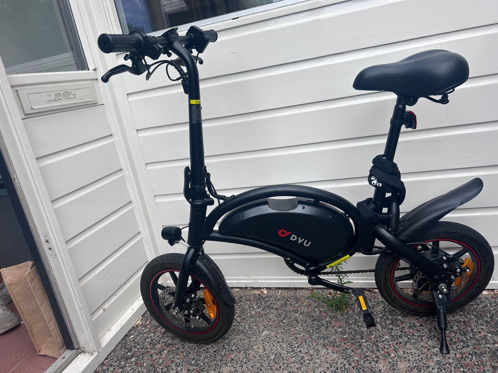 elektrisch vouwfiets  (dyu) zo goed als nieuw, Ophalen, Zo goed als nieuw, Elektrische step (E-scooter)