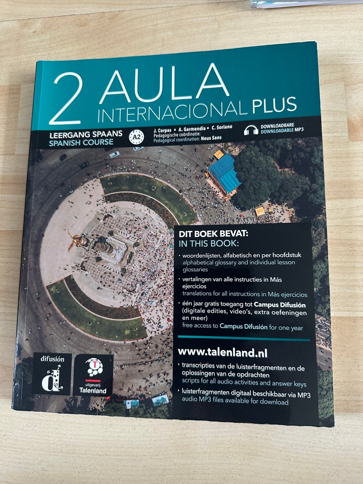 Aula Internacional Plus 2 - Spaans Leerboek A2, Boeken, Ophalen of Verzenden, Zo goed als nieuw, Non-fictie