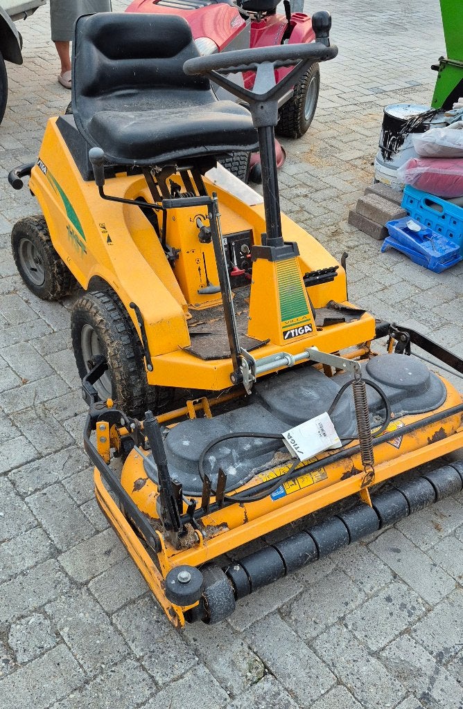 Opknapper Stiga Villa hydrostaat, 100cm maaidek, 15.5PK, Tuin en Terras, Ophalen, Gebruikt, ., Louwsma@tuinmachines.nl