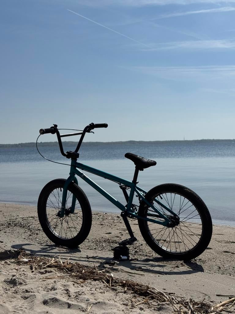BMX Fiets - Gebruikt met lichte sporen, Fietsen en Brommers, Fietsen | Crossfietsen en BMX, Ophalen, Staal, Velgrem, Zo goed als nieuw