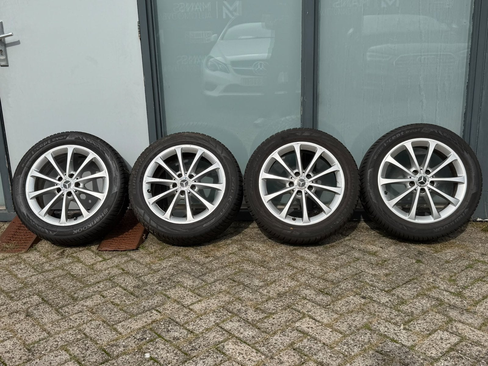 Originele Mercedes A klasse winterset met sensoren, Ophalen, Gebruikt, Banden en Velgen, 17 inch