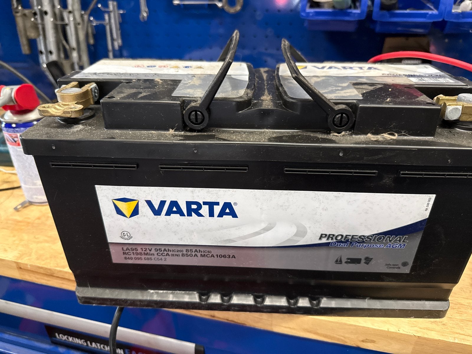 VARTA Professional Dual Purpose AGM Accu LA95 12V 95Ah, Gebruikt, Universele onderdelen
