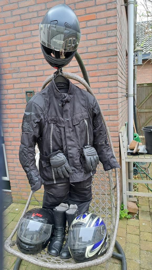 Complete motoruitrusting: pak, helmen, handschoenen, laarzen, Motoren, Kleding | Motorkleding, Ophalen, Tweedehands, Heren, Overige typen