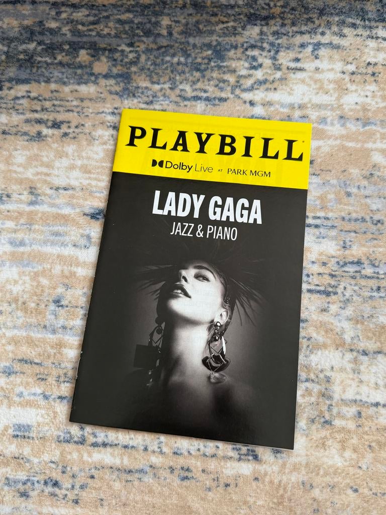 Lady Gaga – Jazz & Piano Playbill | Residency Collectible, Ophalen of Verzenden, Nieuw, Boek, Tijdschrift of Artikel