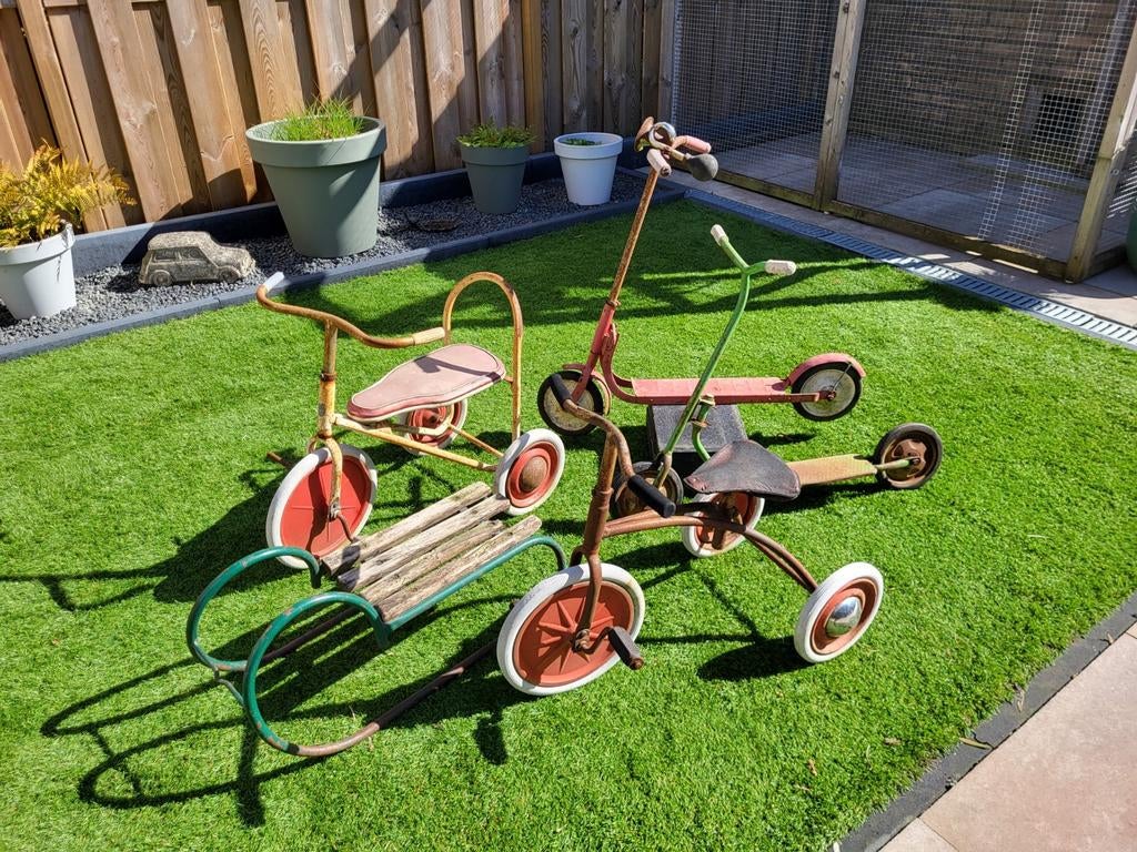 Vintage driewielers, stapjes en een sleetje, Antiek en Kunst, Antiek | Speelgoed, Ophalen