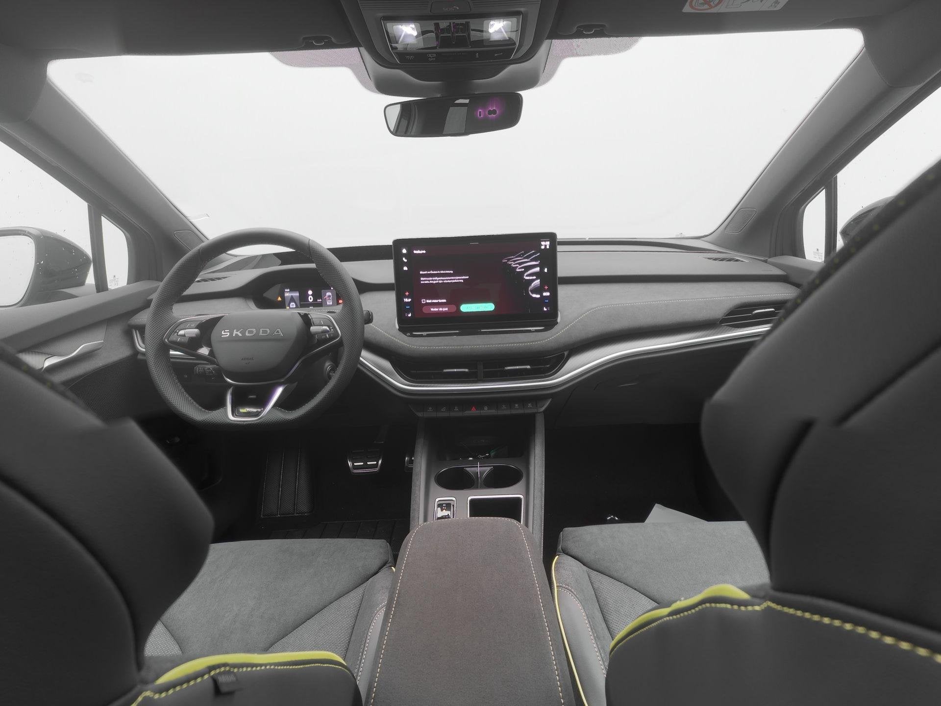 Skoda Enyaq 85X RS | Trekhaak | Panoramadak | Led Matrix | A, Auto's, 510 min, 568 km, 82 kWh, 340 pk