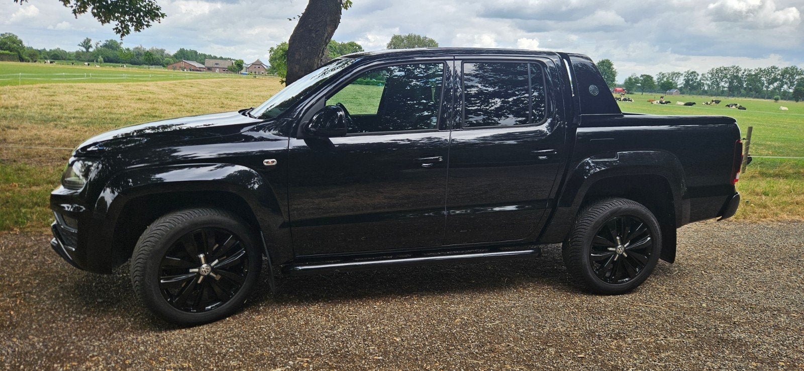Volkswagen Amarok 3.0 TDI 258PK 4Motion Plus Cab Aventura, Auto's, Automaat, 259 pk, Zwart, Leder
