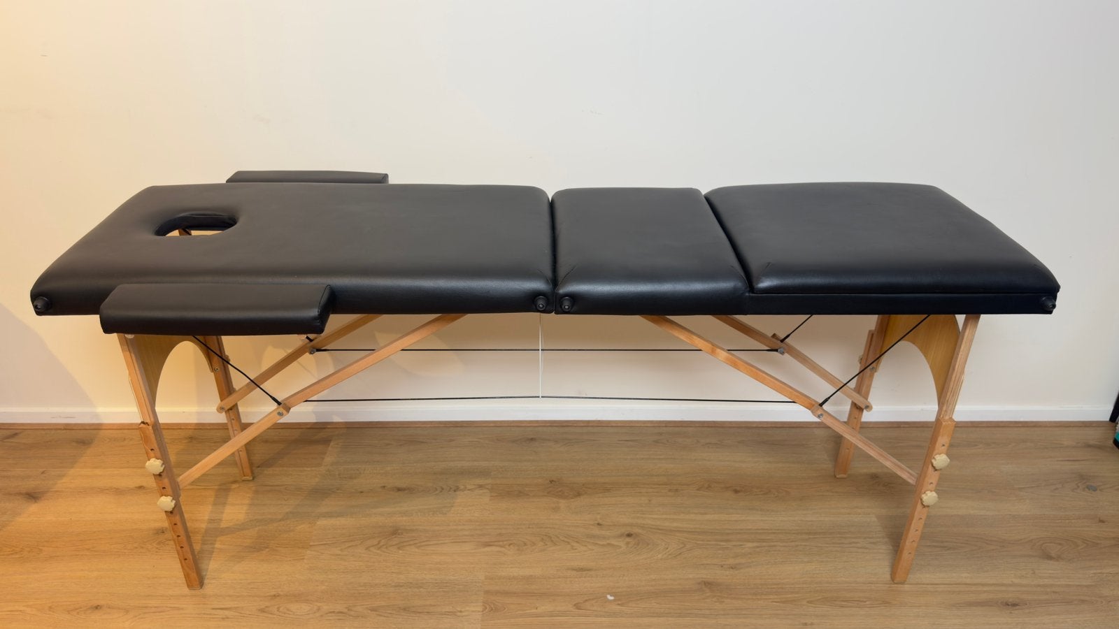 Inklapbare massagebank / massagebed zwart inclusief tas, Sport en Fitness, Ophalen, Zo goed als nieuw, Massagetafel