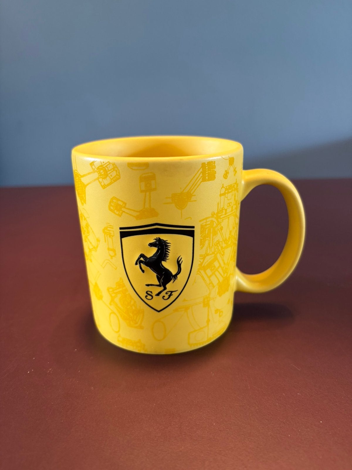 Vintage gele originele keramieken Scuderia Ferrari mok.756, Ophalen of Verzenden, Huis en Inrichting