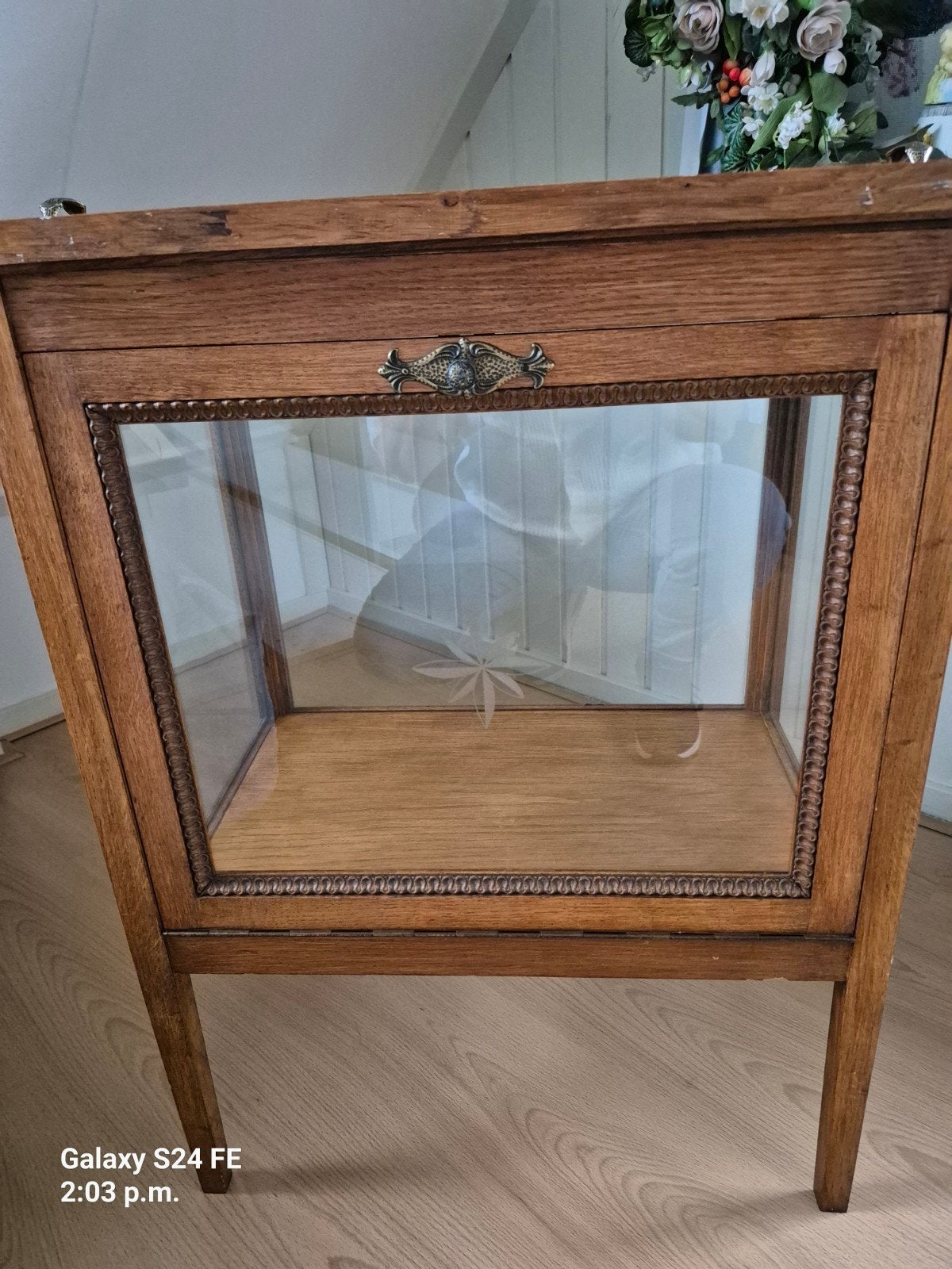 prachtig antiek houten theekastje met geslepen ster, Ophalen
