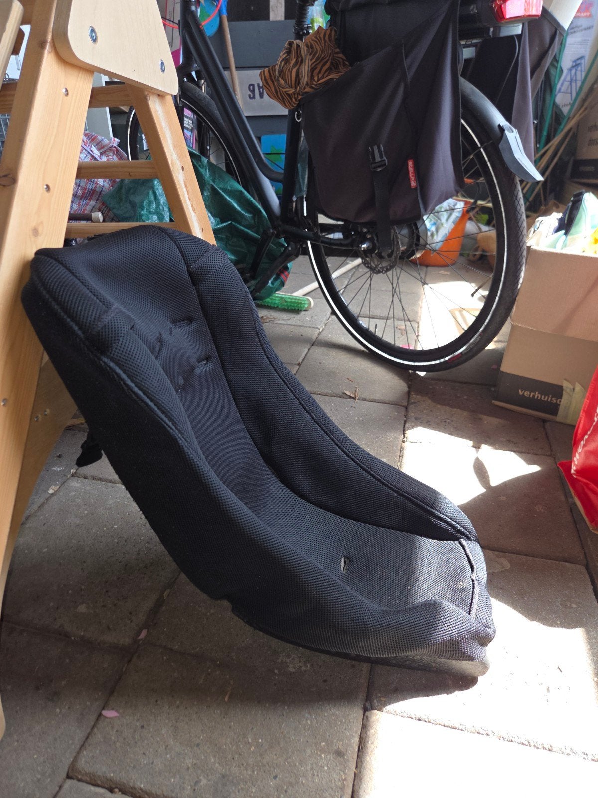 Melia babyschaal voor bakfiets of fietskar, Fietsen en Brommers, Fietsaccessoires | Fietsstoeltjes, Achterzitje, Gebruikt, Melia