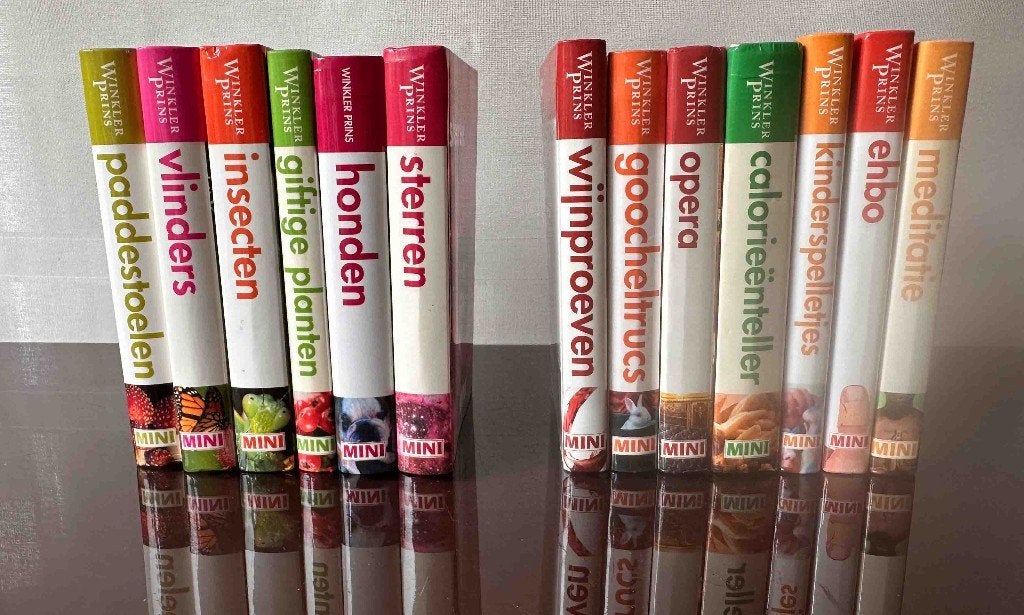 Winkler Prins : miniboekjes 13  en natuurboeken Postcodel., Ophalen of Verzenden, Nieuw, Algemeen