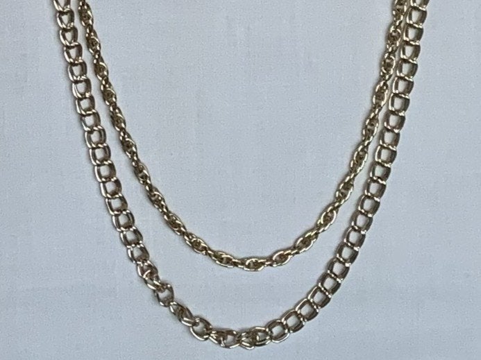 Dubbele goudkleurige schakelketting 80 en 90 cm, Ophalen of Verzenden, Zo goed als nieuw, Goud, Overige materialen