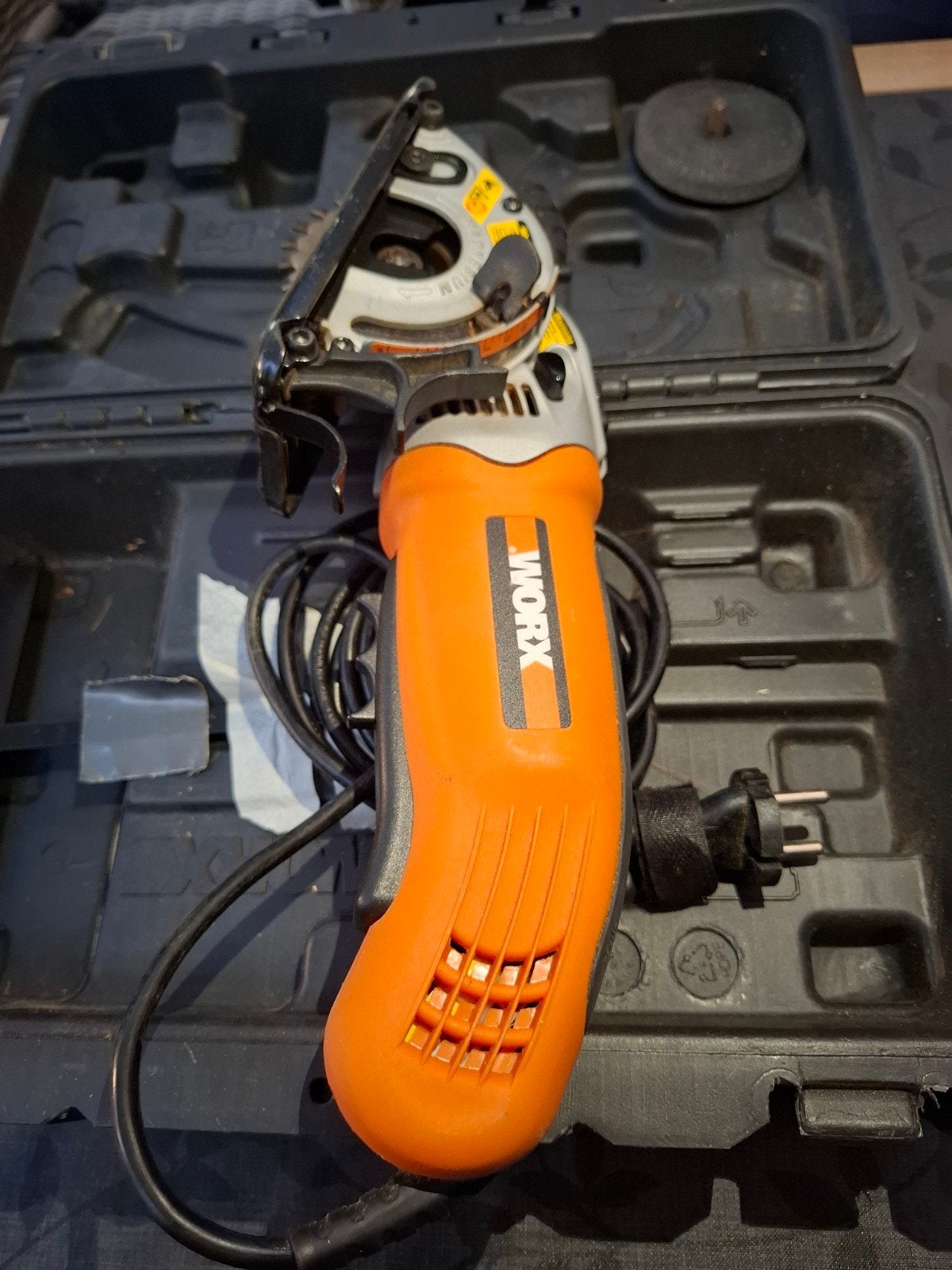 Worx HandyCut WX424 Mini Cirkelzaag - Compact en Krachtig, Ophalen, Minder dan 30 mm, Gebruikt, Cirkelzaag