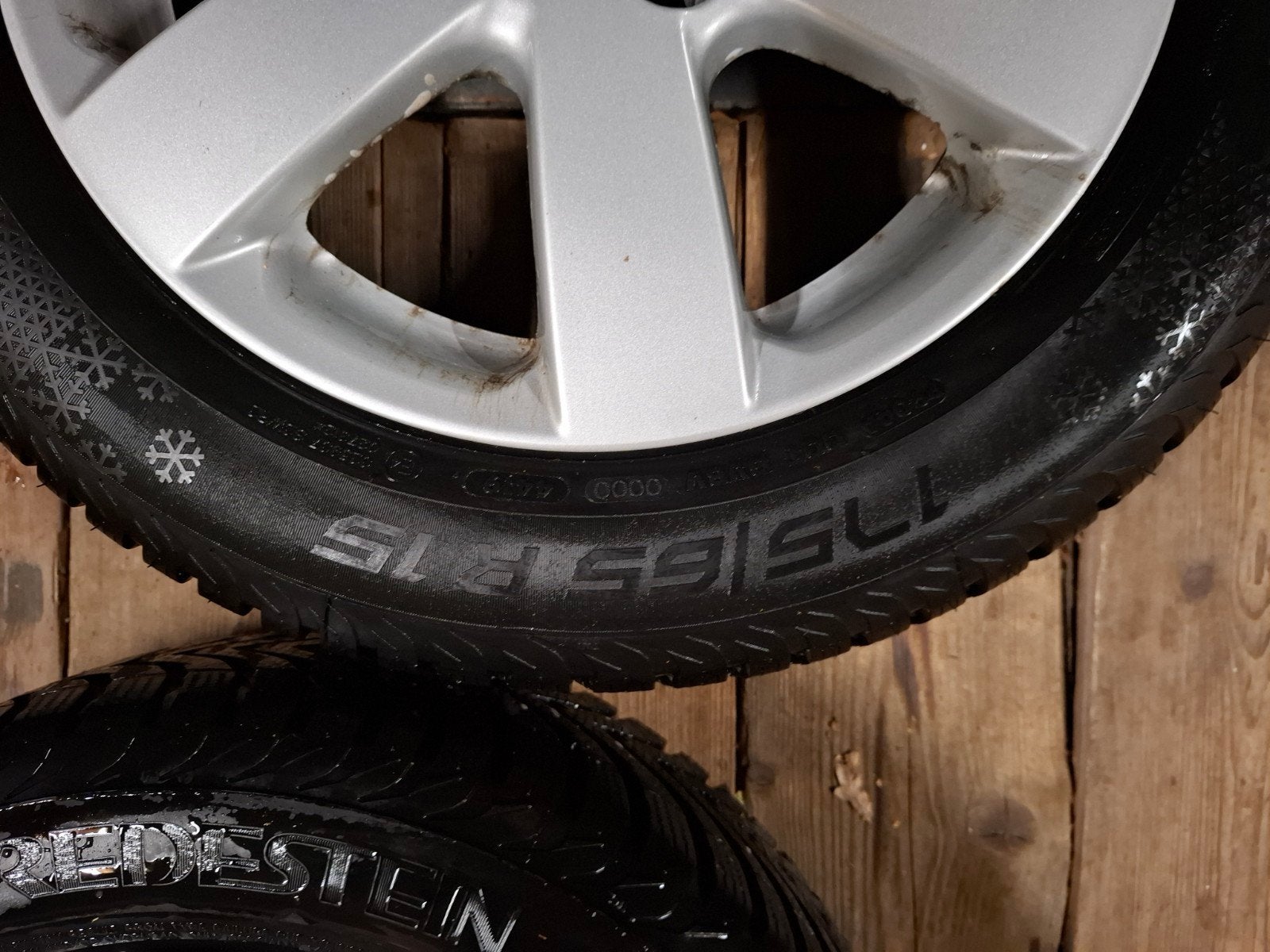 Winterbanden op aluminium velg, Auto-onderdelen, Ophalen, Gebruikt, 15 inch, 175 mm