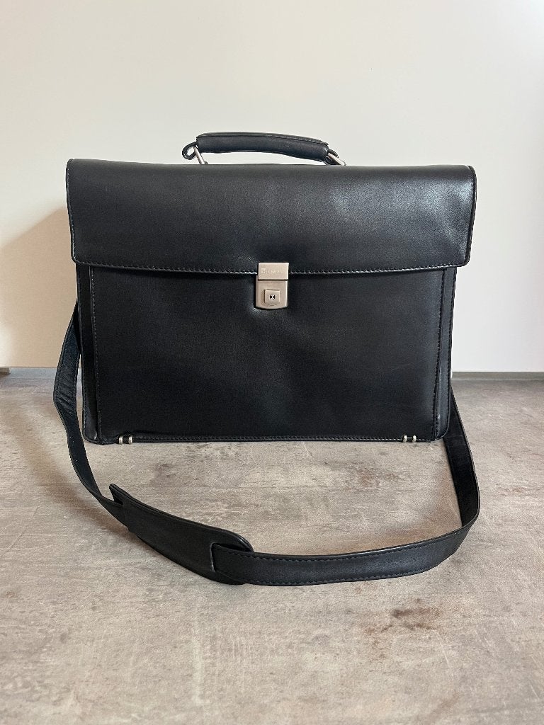 Zwarte Leren Aktetas met Schouderband - 13x41x28,5 cm, 15 inch, Nieuw, Aktetas, Ophalen of Verzenden