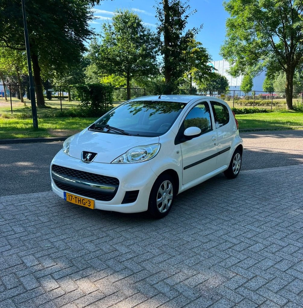 Peugeot 107 (2012) - Automaat - Airco - 5Drs, Auto's, Peugeot, Particulier, ABS, Airbags, Airconditioning, Android Auto, Apple Carplay