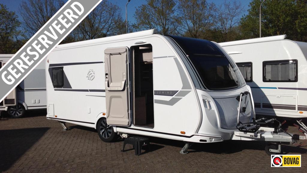 Knaus Sudwind 500 PF, Schokbreker, Treinzit, Overige typen, 5 tot 6 meter