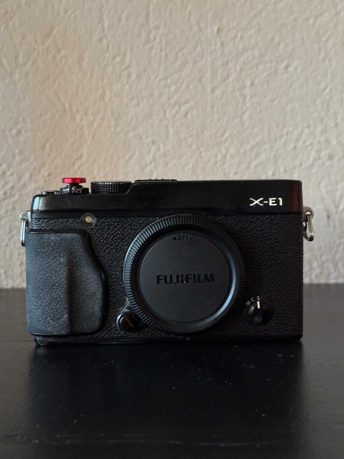 Fujifilm X-E1 Camera Body Fuji XE1 X E1, Ophalen of Verzenden, Zo goed als nieuw, Fujifilm, Systeemcamera