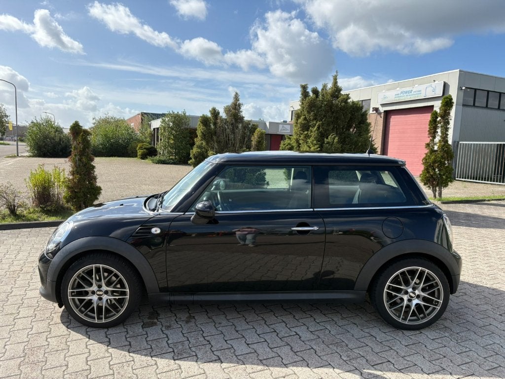 Mini 1.6 ONE 55KW 2013 Zwart, Auto's, Voorwielaandrijving, Stof, Beige, 4 cilinders