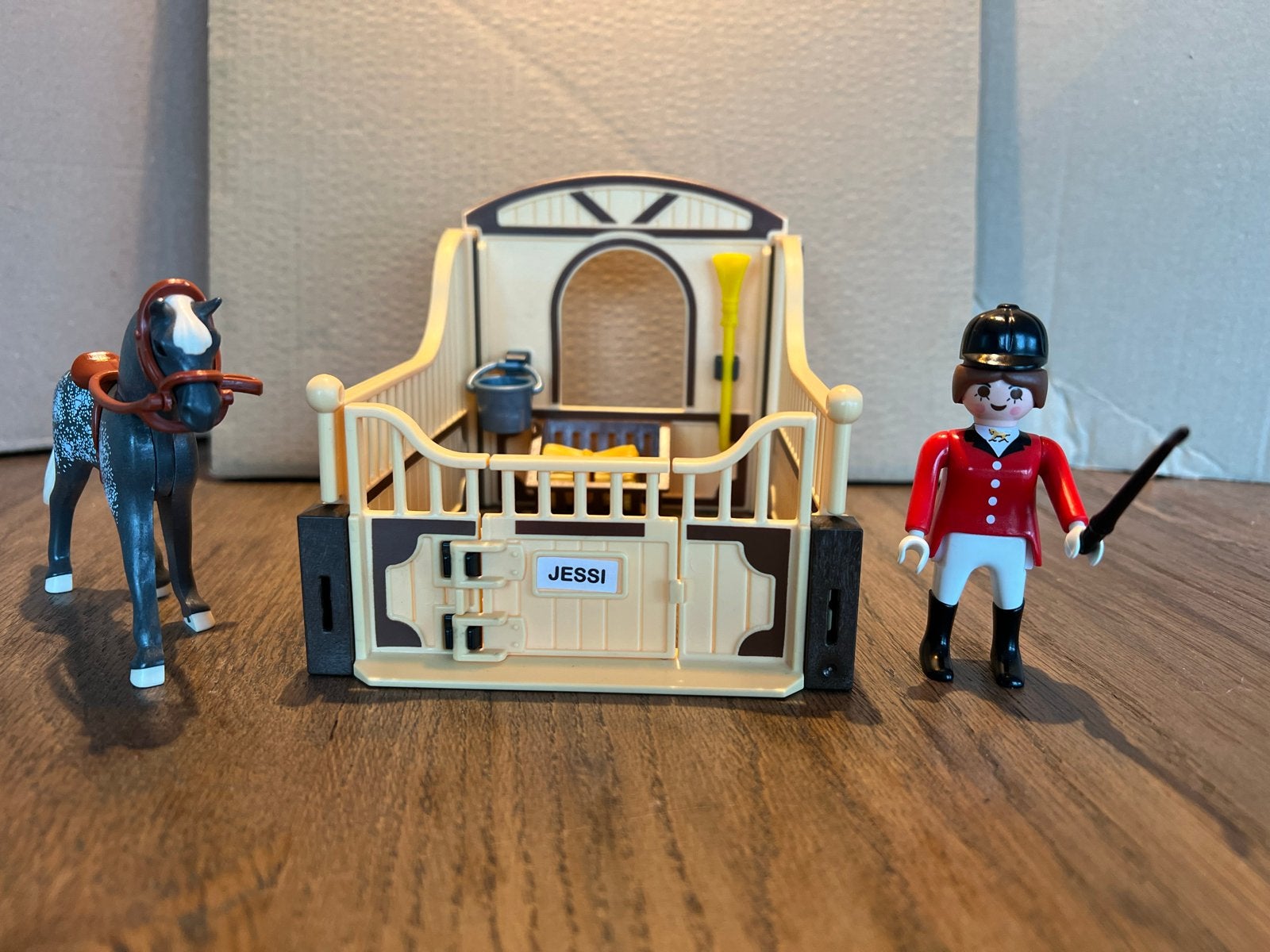 Playmobil 5110 Trakehner met paardenbox-  complete Set, Gebruikt, Gebouw, Complete set, Ophalen of Verzenden