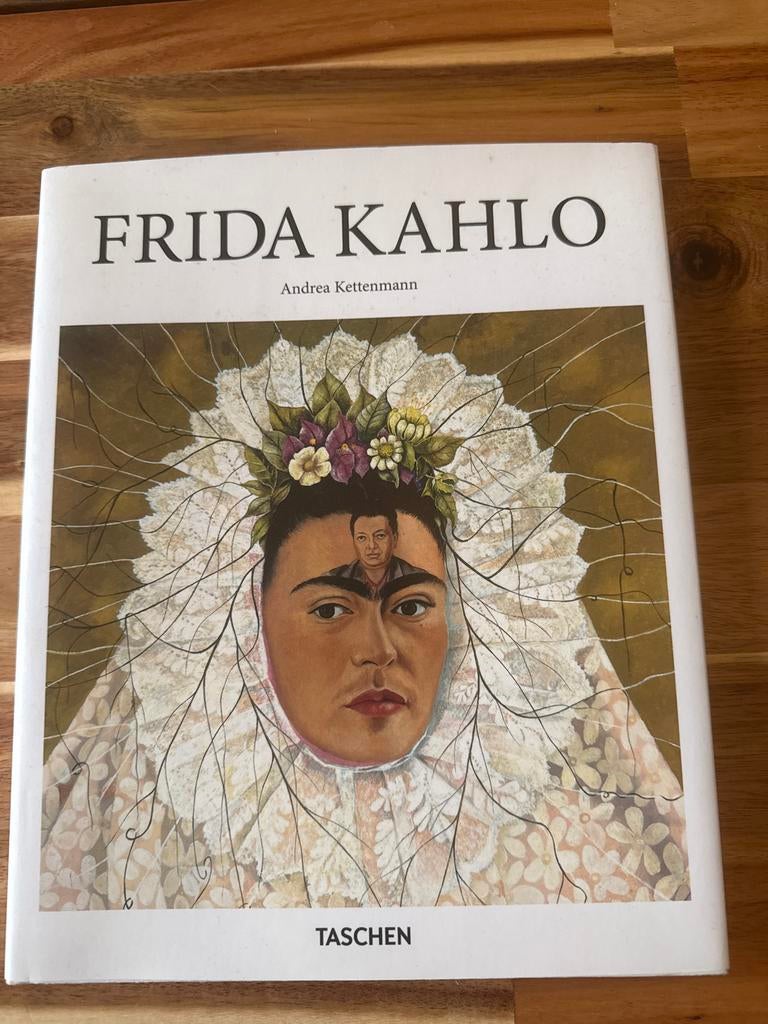 Frida Kahlo - Andrea Kettenmann (Taschen), Boeken, Ophalen of Verzenden, Zo goed als nieuw, Schilder- en Tekenkunst