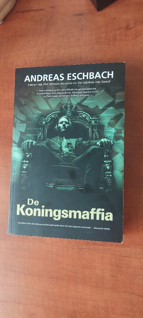 Andreas Eschbach De koningsmaffia, Ophalen of Verzenden, Zo goed als nieuw, Europa overig