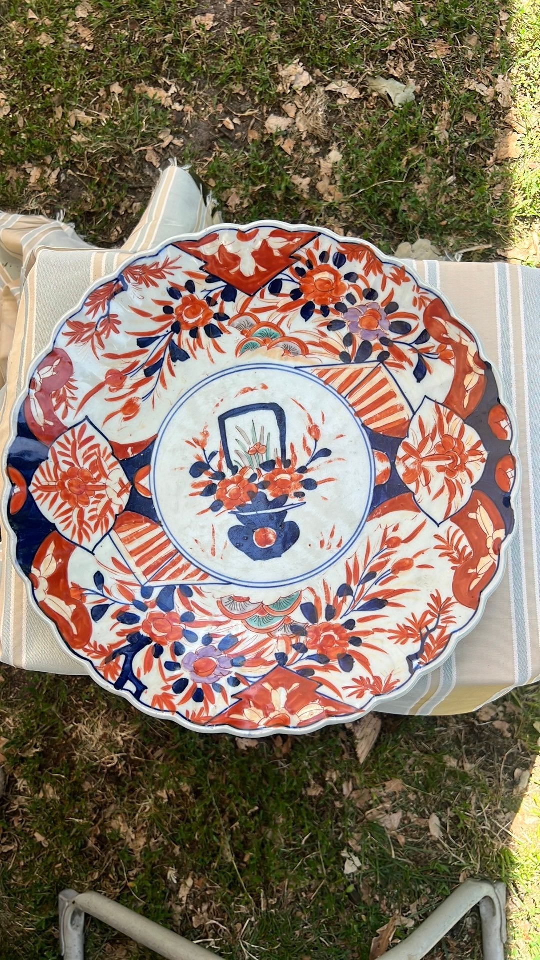 Grote Imari-schotel van 33 cm., Ophalen of Verzenden