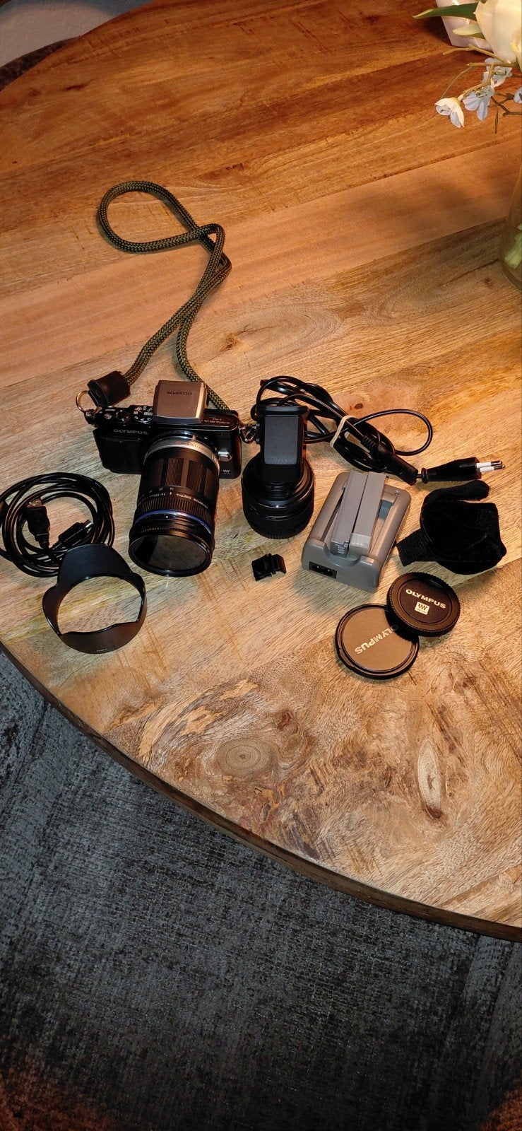 Olympus PEN E-PL5 Lite 16 mp, met 2 lenzen en accessoires, Audio, Tv en Foto, Fotocamera's Digitaal, Gebruikt, Accu, Ophalen of Verzenden