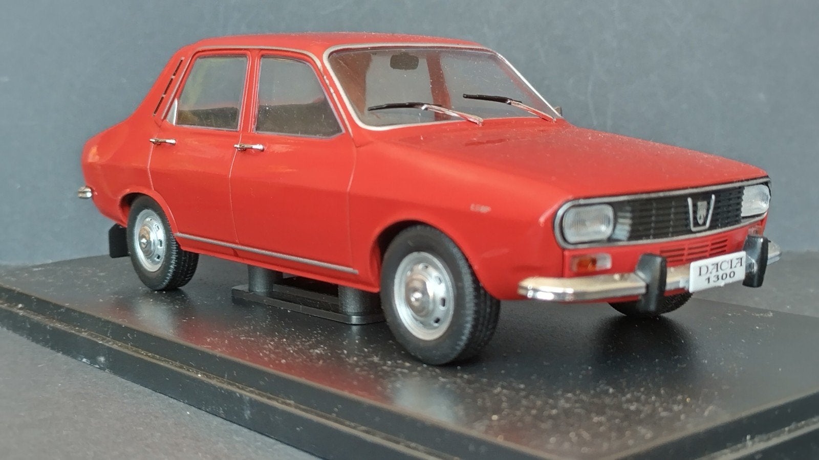 Dacia 1300 Renault 12 1:24 Atlas Collections Pol, Overige merken, Auto, Verzenden, .