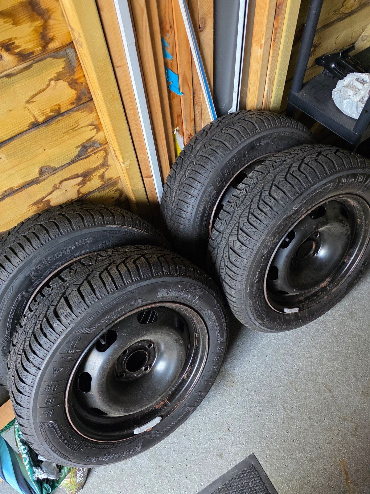 Kleber winterbanden 185/65 R15, Ophalen