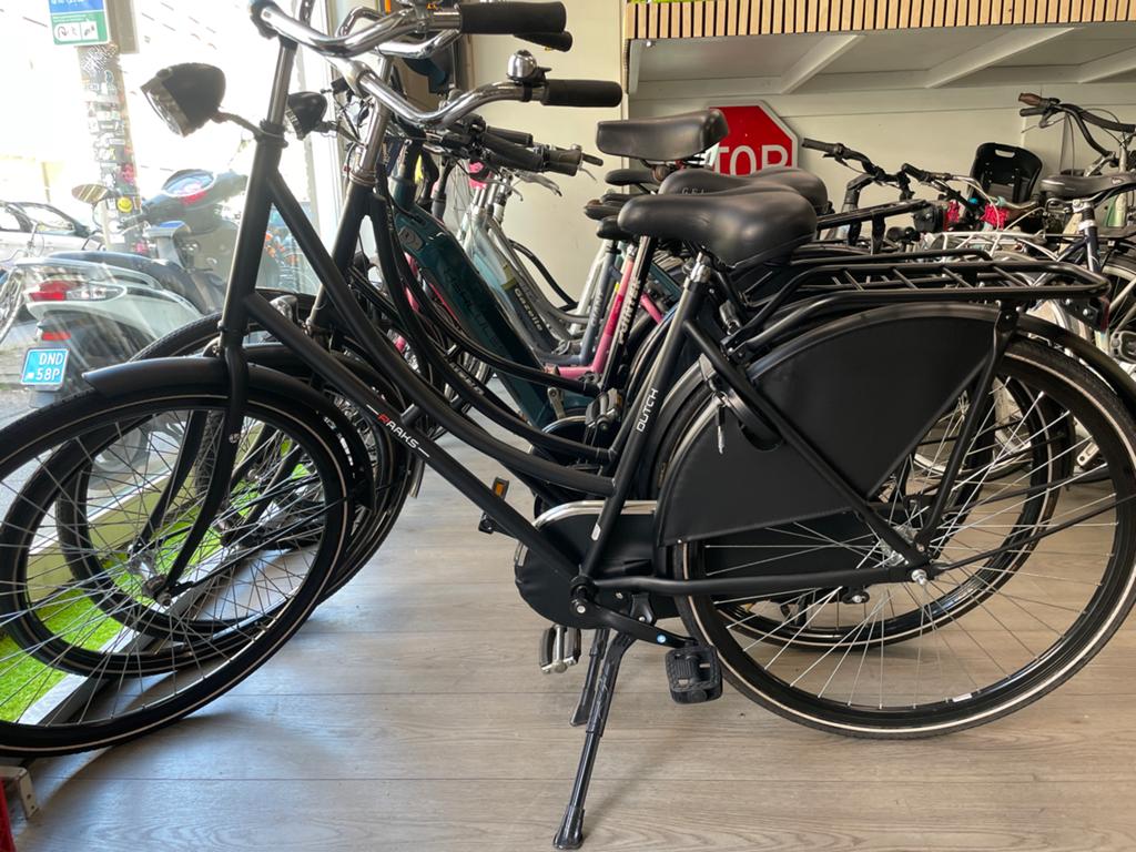 Oma damesfietsen - Zwart, zo goed als nieuw, 53 tot 56 cm, Ophalen, Zo goed als nieuw, Terugtraprem
