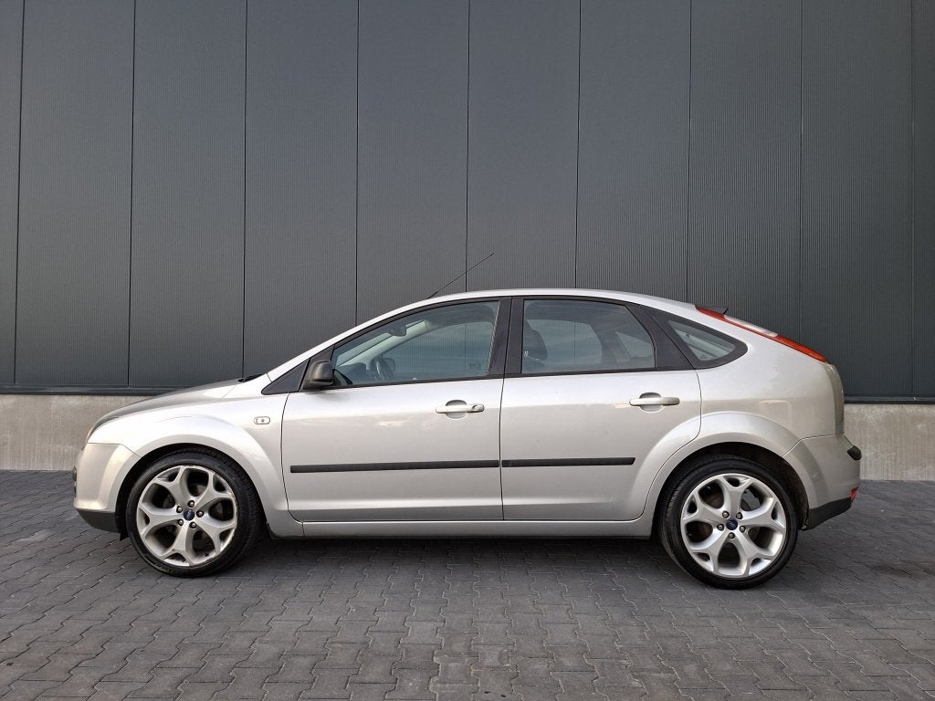 Ford Focus 1.6-16V Futura | Trekhaak | 5 deurs | Nieuwe voor, Focus, 1596 cc, Gebruikt, 4 cilinders