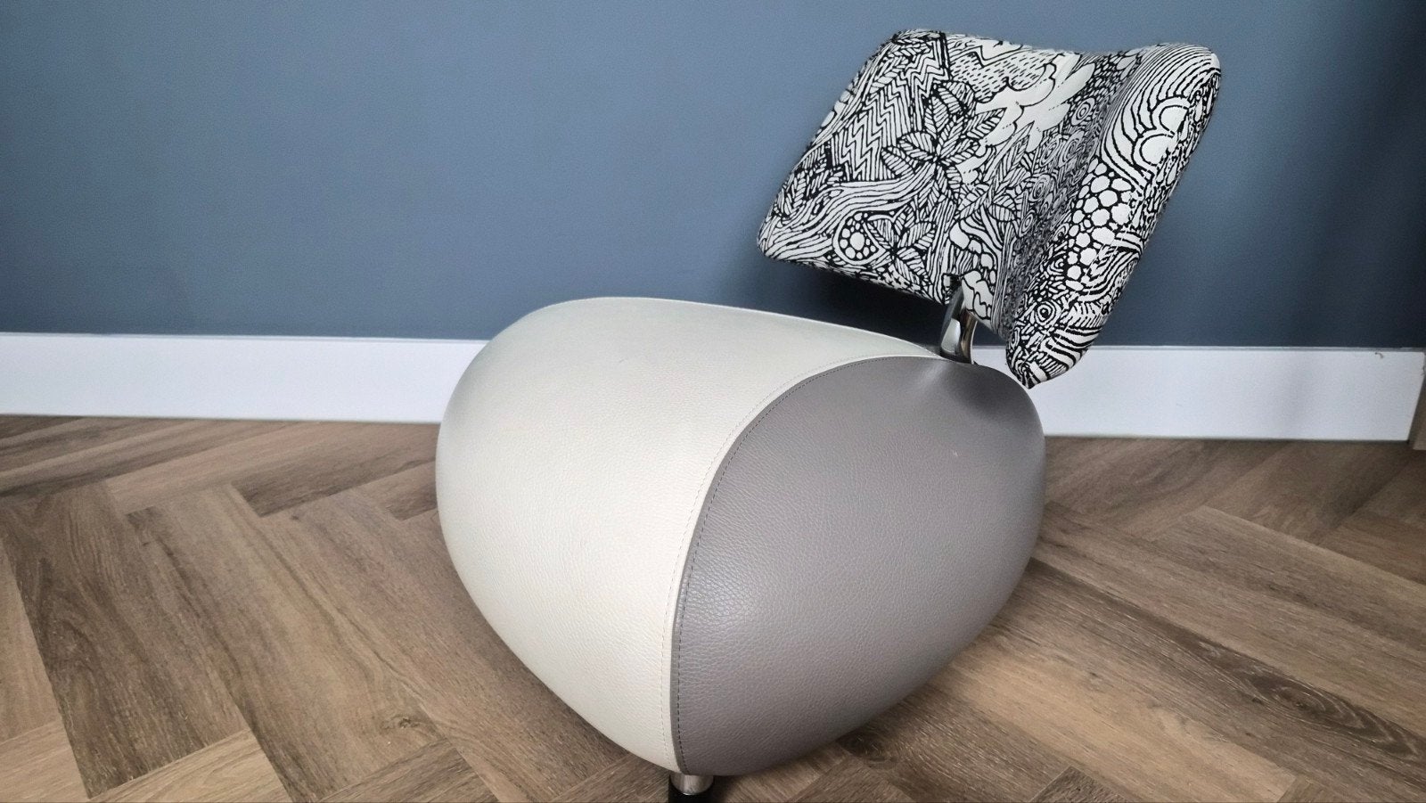 Leolux Pallone Mini Fauteuil - Senso Leer & Stoffen Rug, Ophalen, Gebruikt, Modern Design, Minder dan 75 cm